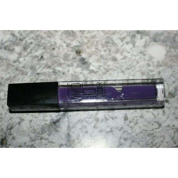 3/$15 MAYBELLINE VIVID HOT LACQUER LIQUID LIPSTICK 0.17 oz 78 ROYAL NEW - Picture 2 of 2